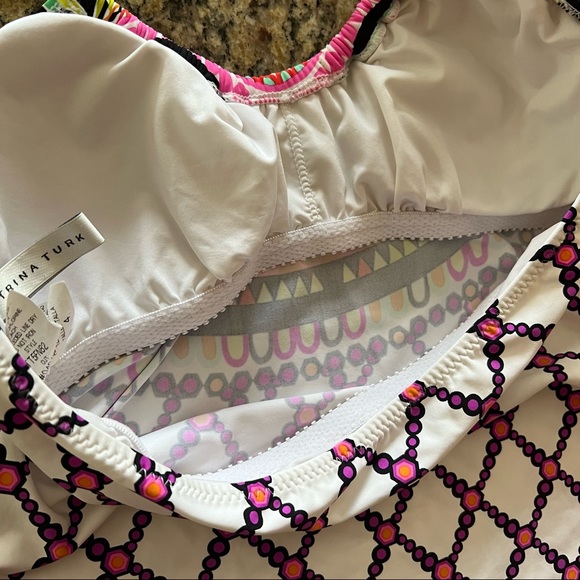 NWOT TRINA TURK Nuevo Sol Sz 4 Tankini Top White Pink Sunburst Mandala Tie Neck - Picture 9 of 12